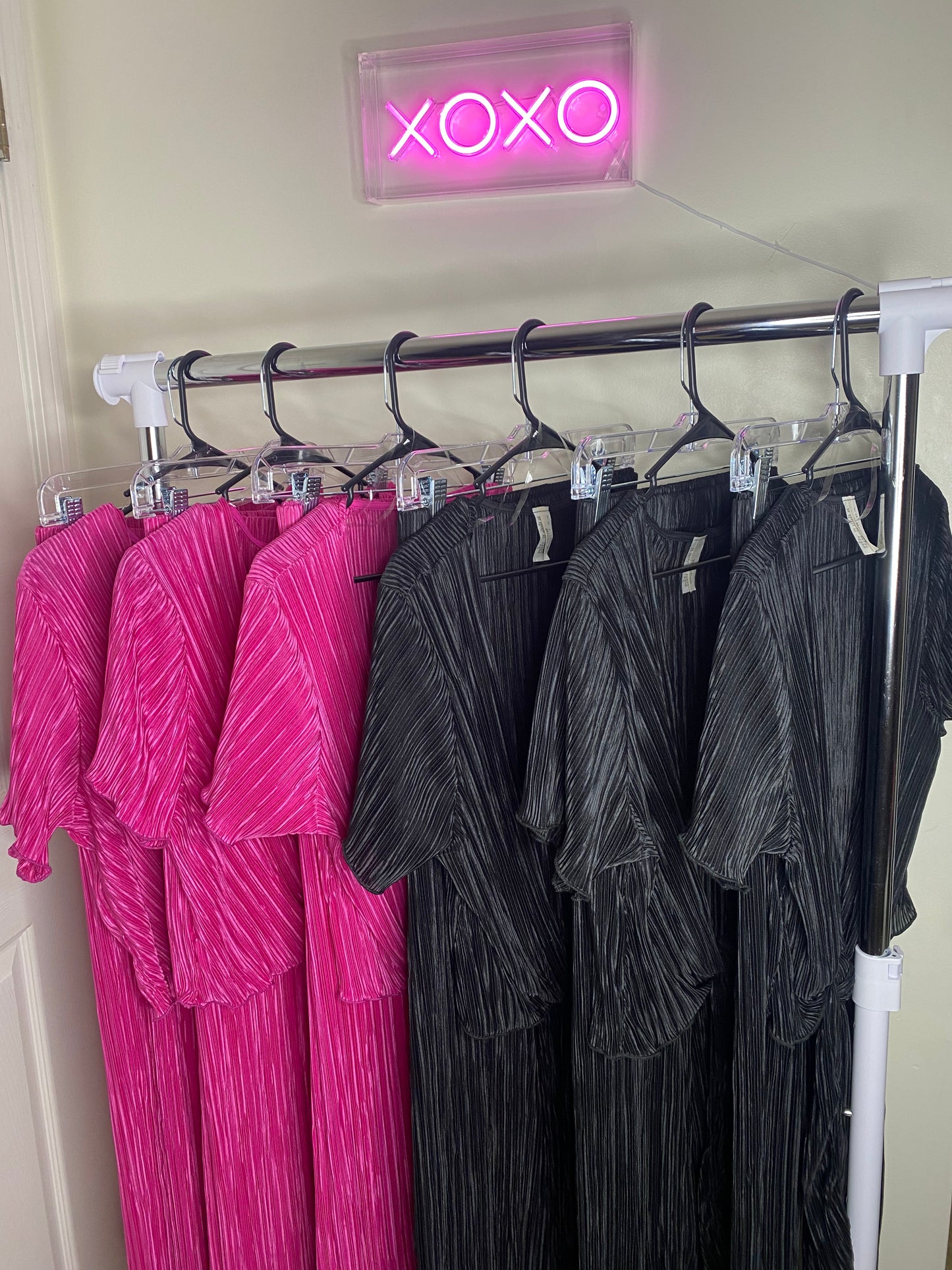 Stylish 2 Piece Pleated Set - Perfect for Any Occasion